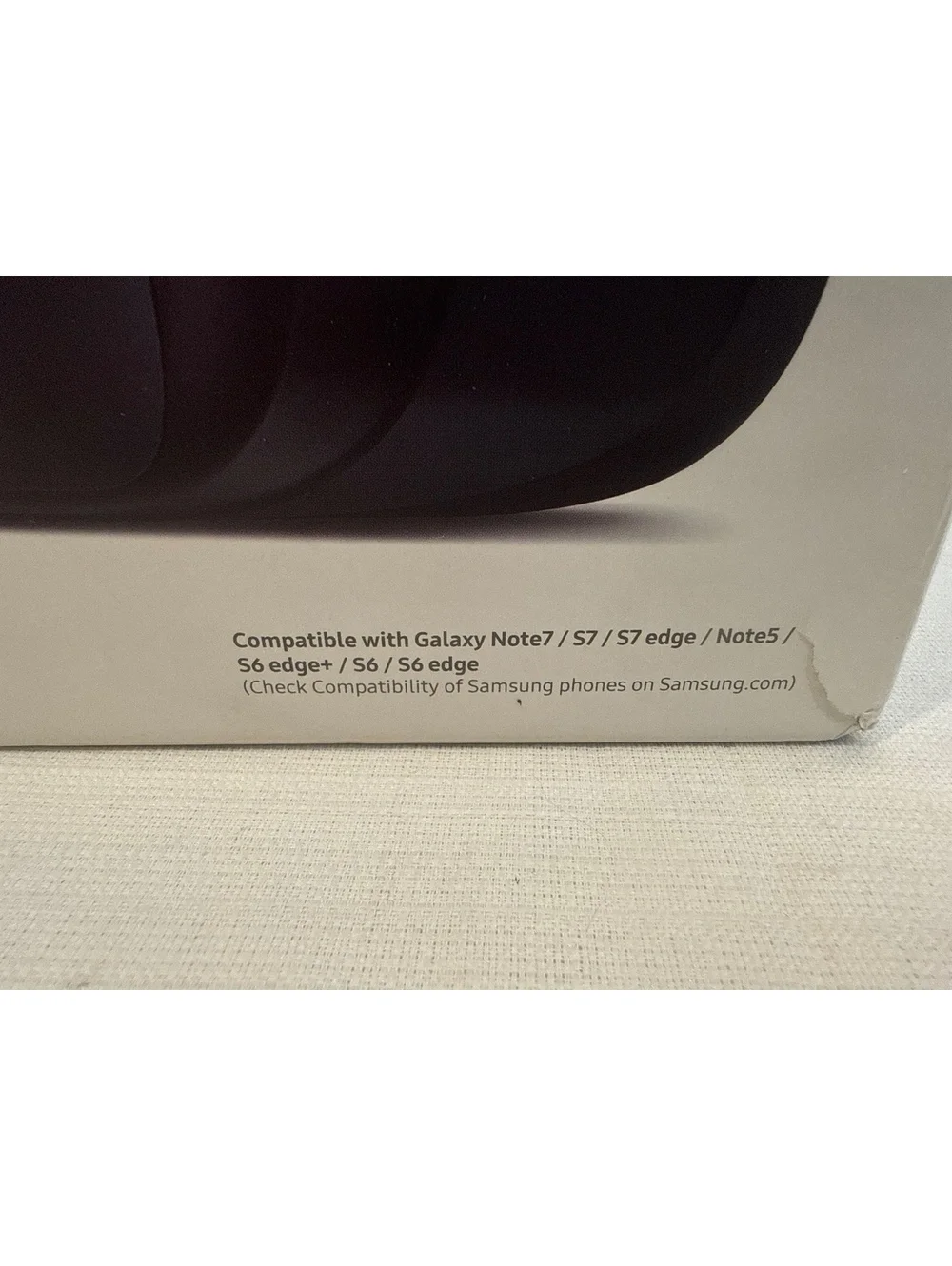 Samsung Gear VR Virtual Reality Headset Compatible with Galaxy Note7 / S7 / S7 e